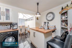 Kitchen- click for photo gallery